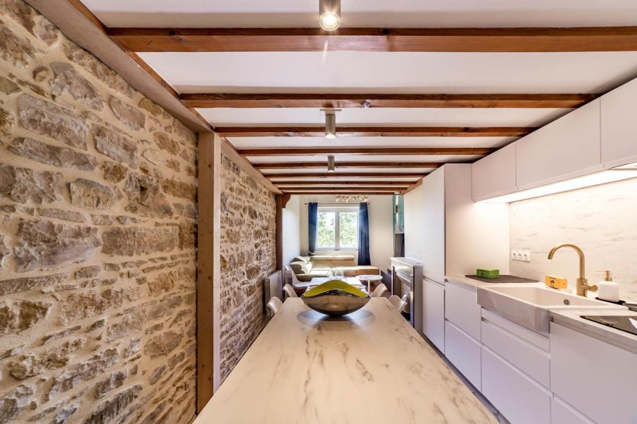 High-End Apartment Overlooking The Quays Ail Lyon Eksteriør bilde
