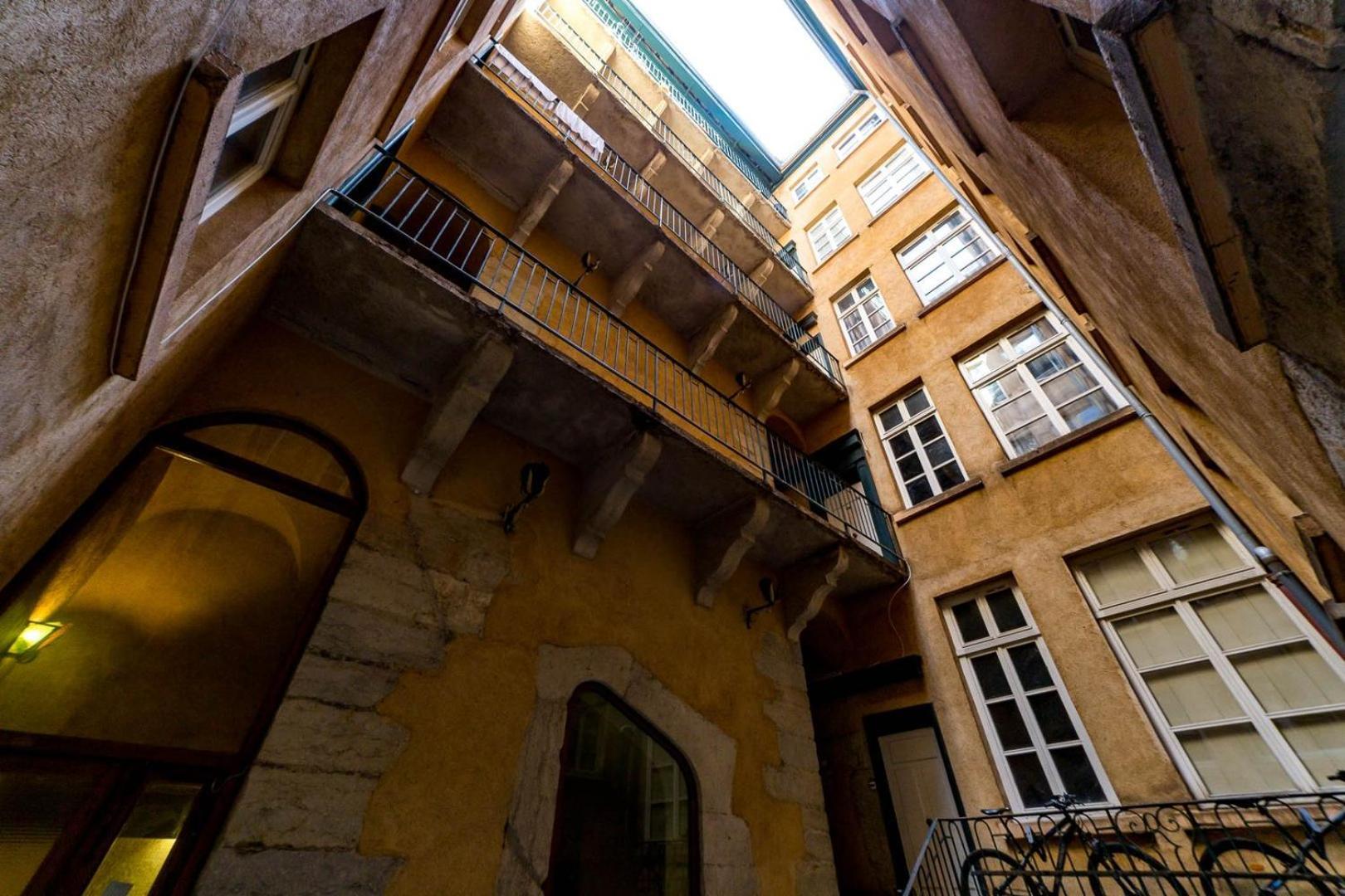High-End Apartment Overlooking The Quays Ail Lyon Eksteriør bilde